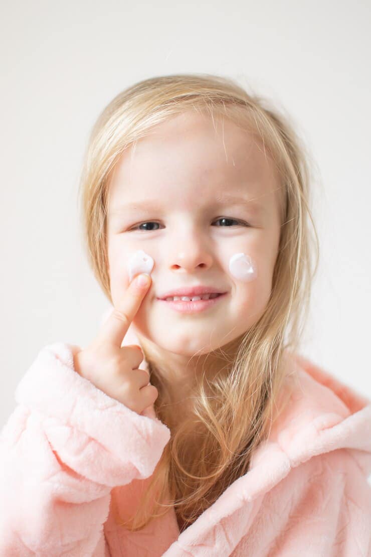 کرم پوست کودک ترکیبات ایمن و بدون بو